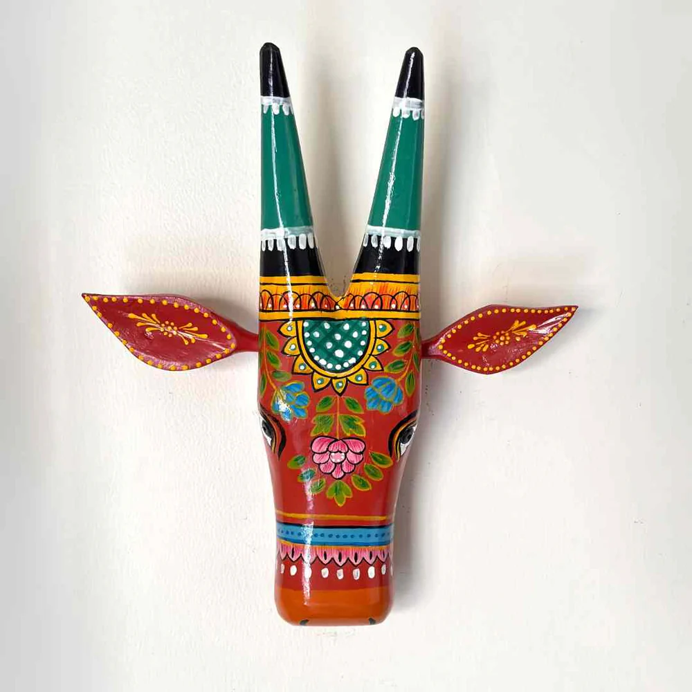 Atrangi_Wooden_Cow_Wall_Decor_Orange_2_933c74c1-7dba-4f02-9902-6200660bf246